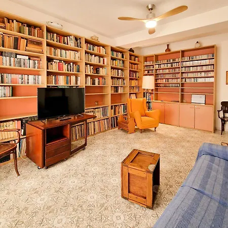 - Residenza Xavier Apartment